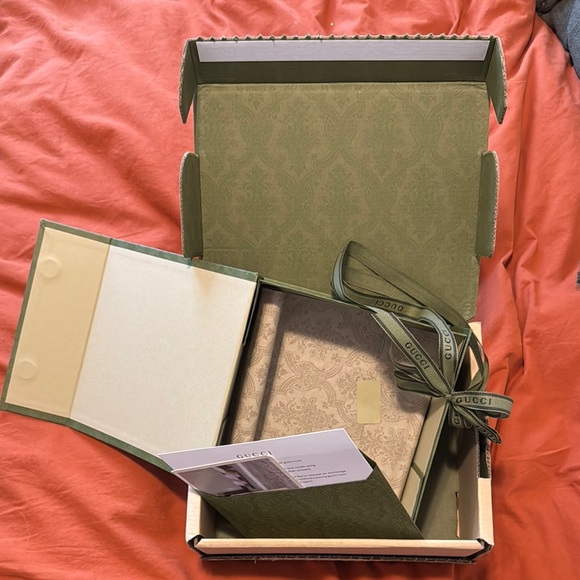 Gucci Green packaging - Picture 3 of 3